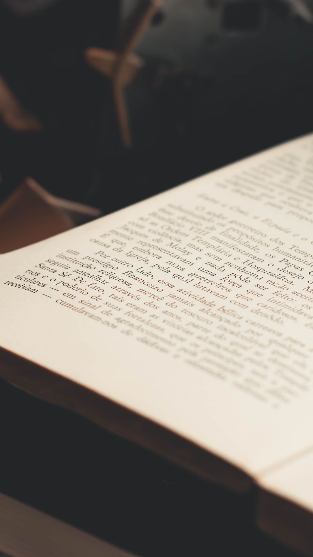 Close-up of an open textbook – Melbourne-based accredited editor and technical writer delivering clear, accurate documents for science, maths, and education.